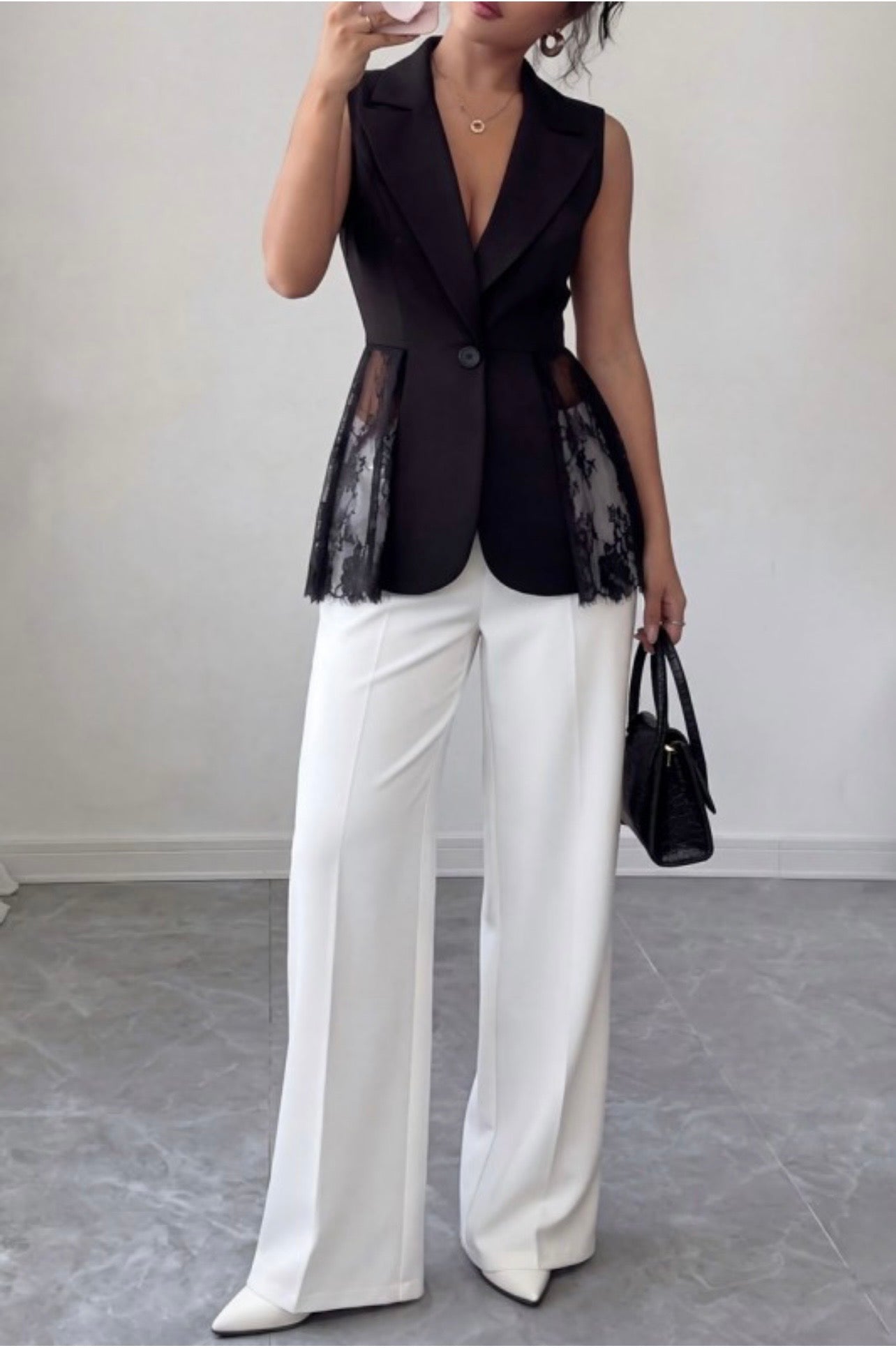 LACE VEST